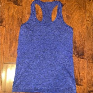 Lululemon swiftly tank size 6